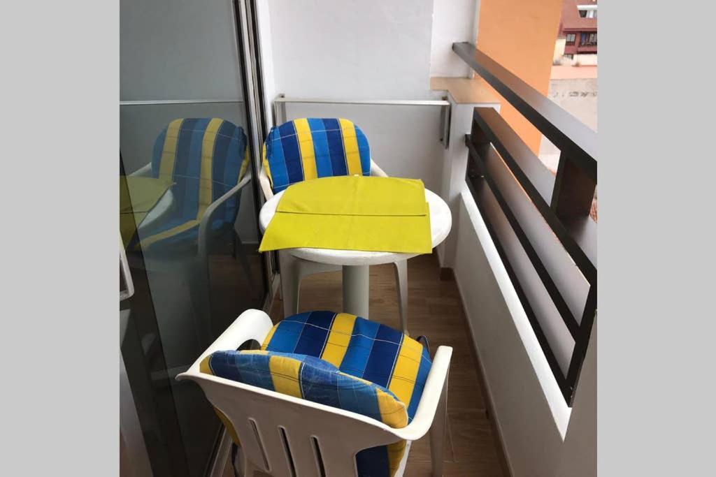 Toplage. Blick. Sauber. Günstig. Pool. Gepflegt Apartment *